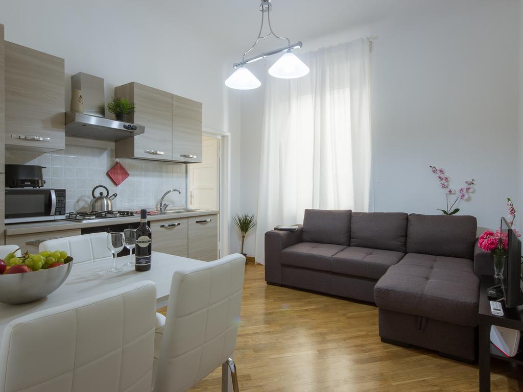 Stylisch Canacci 2 Bedroom Apartment فلورنس المظهر الخارجي الصورة